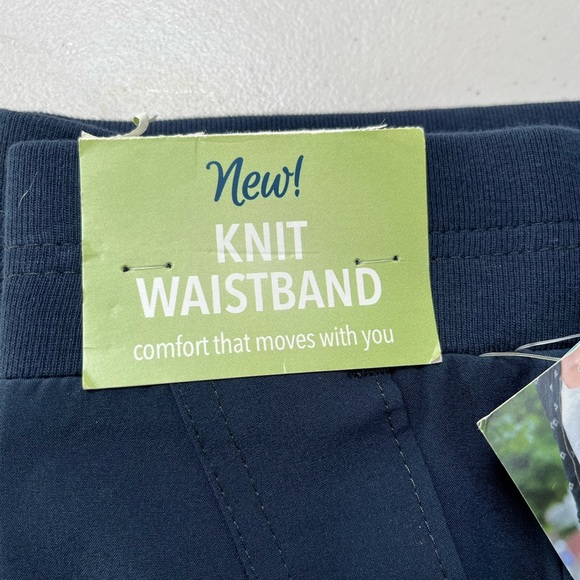 Riders by Lee Women's Dark Blue Cargo Shorts - Picture 9 of 14